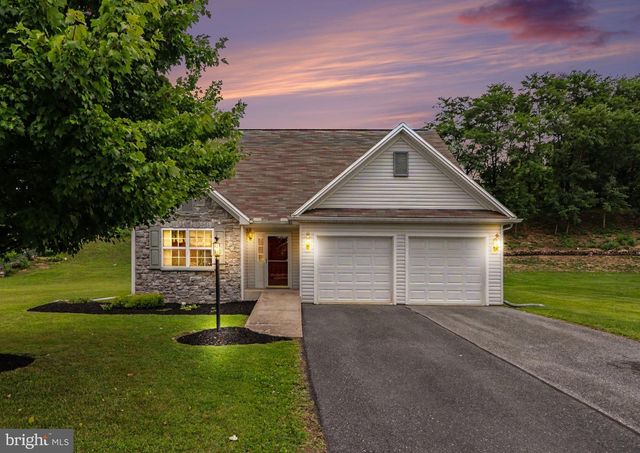 492 PRINCETON RD, Harrisburg, PA 17111