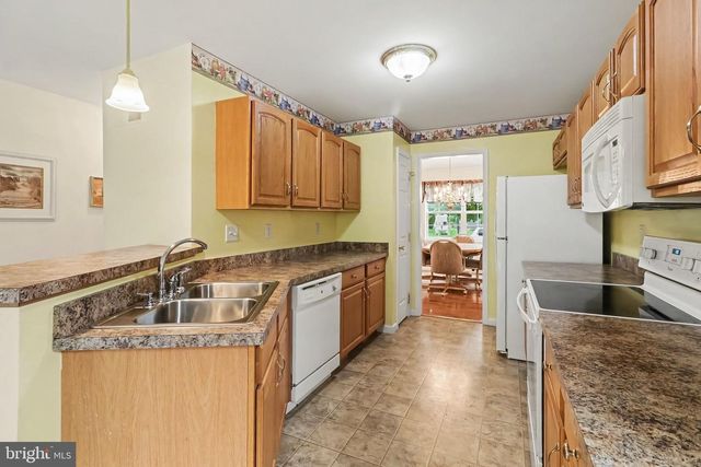 492 PRINCETON RD, Harrisburg, PA 17111