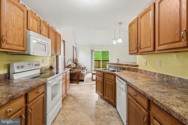 492 PRINCETON RD, Harrisburg, PA 17111