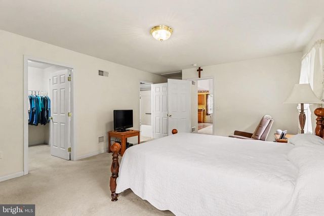 492 PRINCETON RD, Harrisburg, PA 17111
