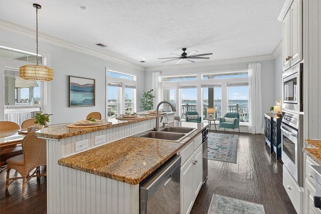 116 W Cotter Ave H, Port Aransas, TX 78373