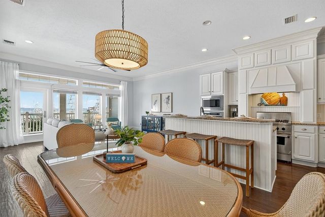 116 W Cotter Ave H, Port Aransas, TX 78373