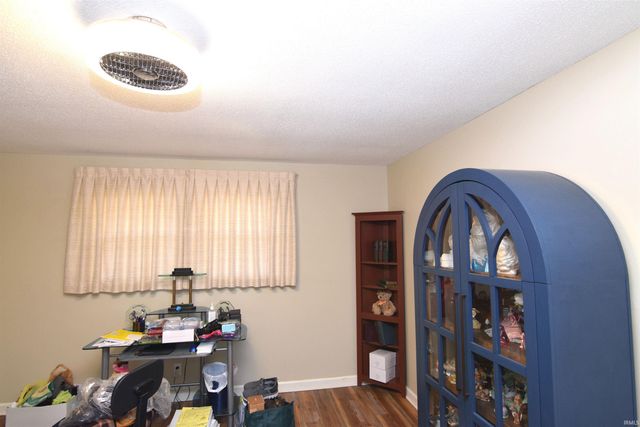 3301 E Miami Trail, Muncie, IN 47302