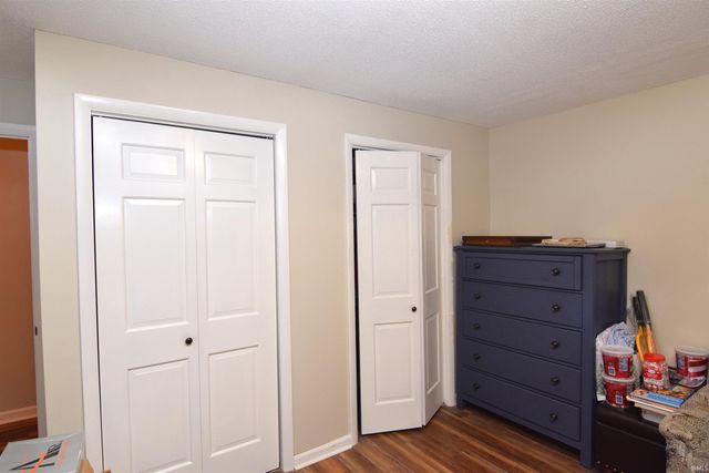 3301 E Miami Trail, Muncie, IN 47302