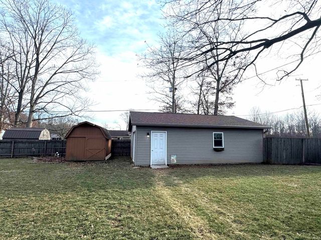 3301 E Miami Trail, Muncie, IN 47302