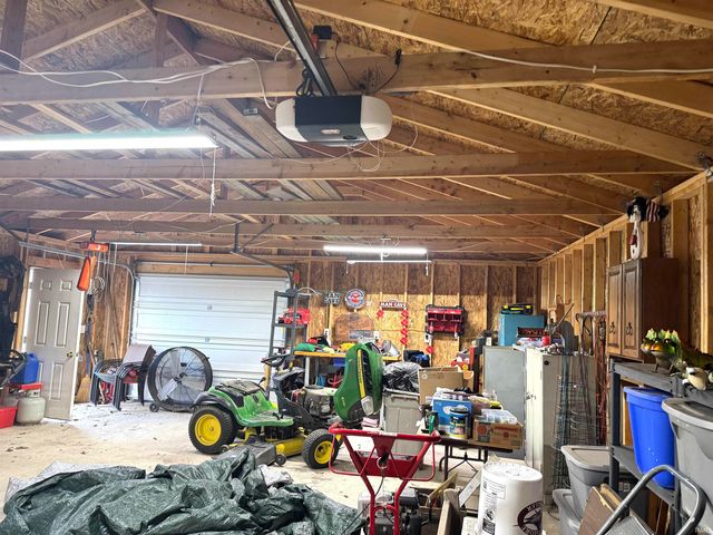 3301 E Miami Trail, Muncie, IN 47302