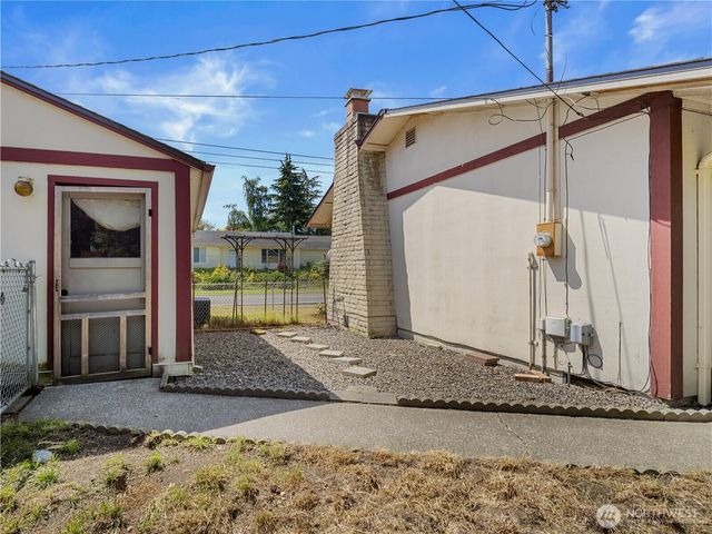 4915 N 37th Street, Tacoma, WA 98407
