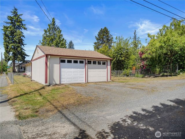 4915 N 37th Street, Tacoma, WA 98407