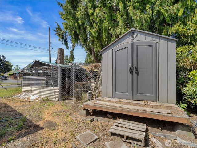4915 N 37th Street, Tacoma, WA 98407