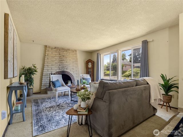 4915 N 37th Street, Tacoma, WA 98407