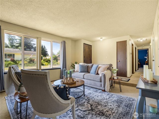 4915 N 37th Street, Tacoma, WA 98407