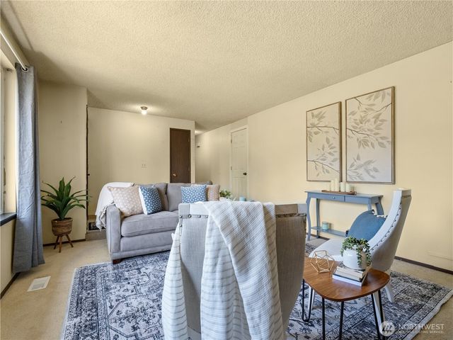 4915 N 37th Street, Tacoma, WA 98407