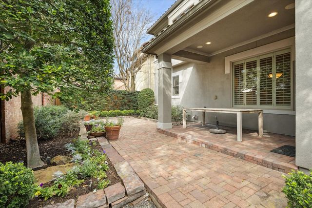 2626 Stuart Manor, Houston, TX 77082