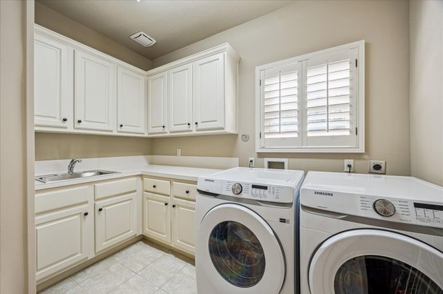 2626 Stuart Manor, Houston, TX 77082