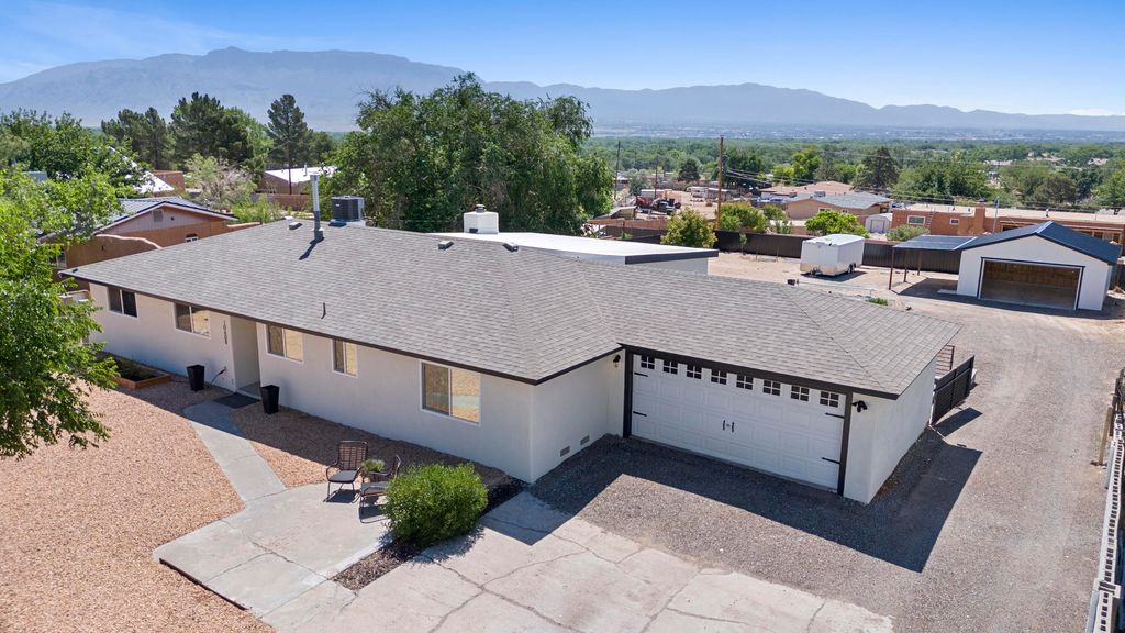 10608 CALLE DE ELENA, Corrales, NM 87048