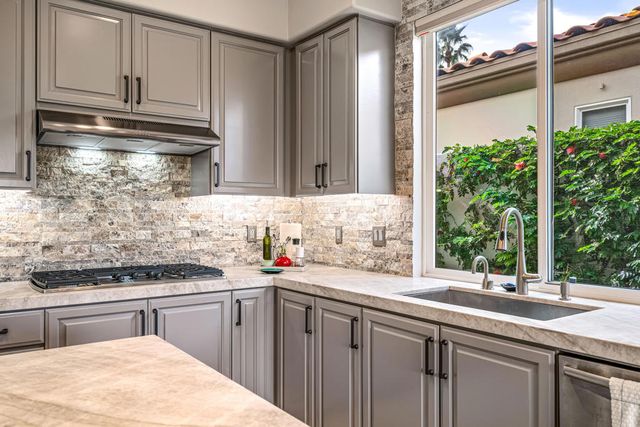 936 Mesa Grande Drive, Palm Desert, CA 92211