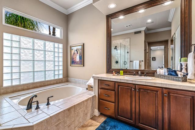 936 Mesa Grande Drive, Palm Desert, CA 92211