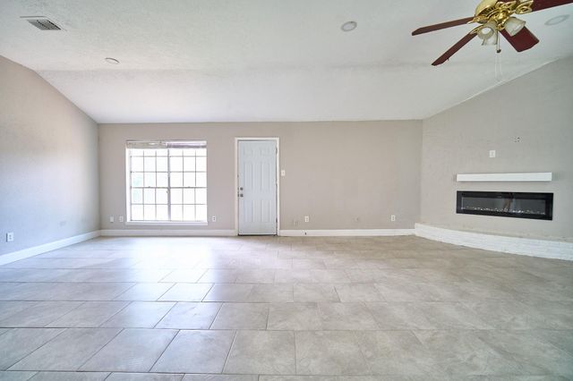 923 Kenforest Drive, Missouri City, TX 77489