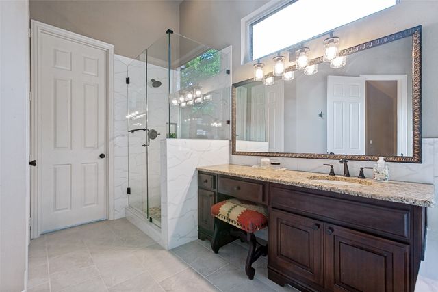 2505 Valley Glen Court, Carrollton, TX 75010