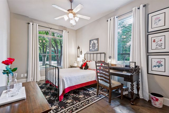 2505 Valley Glen Court, Carrollton, TX 75010