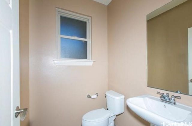 92-2040 Kulihi Street, Kapolei, HI 96707