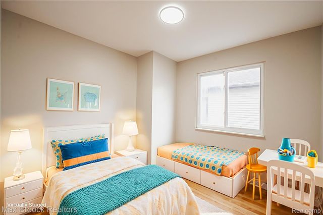 5528 SUNNYCREST Drive, West Bloomfield Charter Township, MI 48323