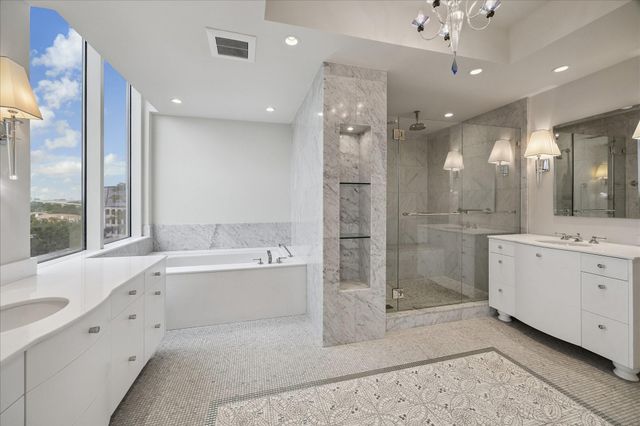 121 N Post Oak Lane 706, Houston, TX 77024