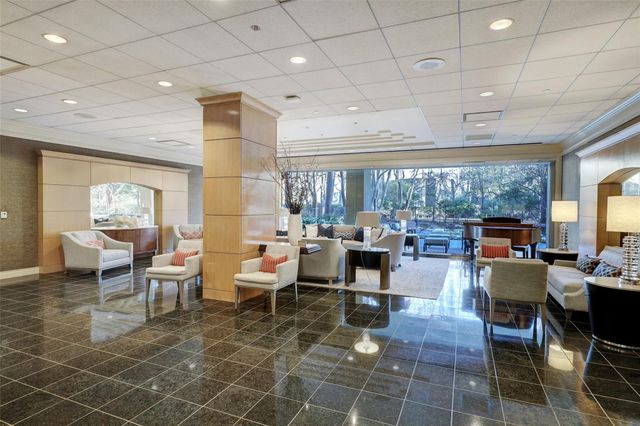 121 N Post Oak Lane 706, Houston, TX 77024