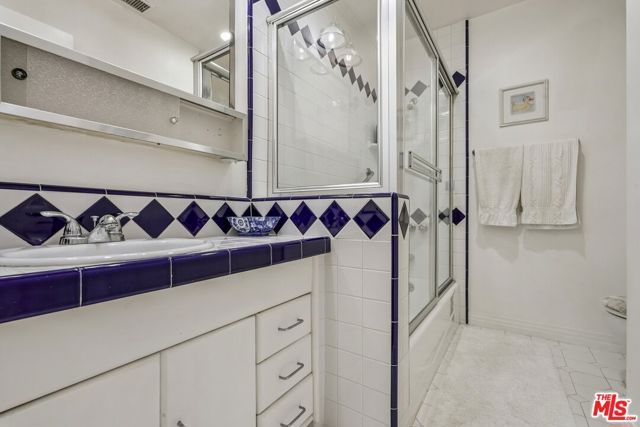 12606 Bonaparte Avenue, Los Angeles, CA 90066