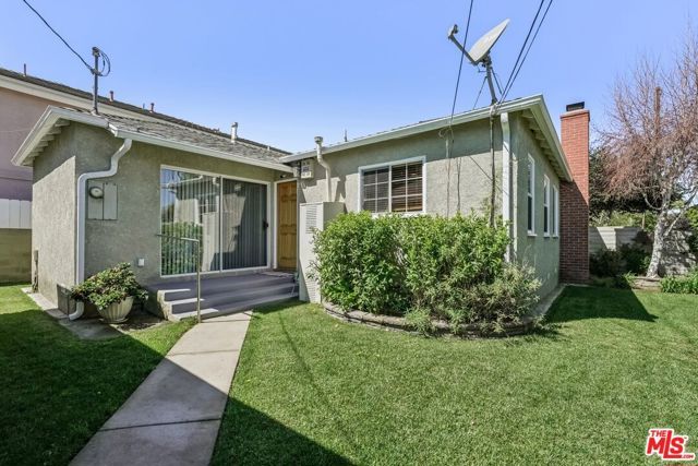 12606 Bonaparte Avenue, Los Angeles, CA 90066