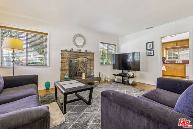 12606 Bonaparte Avenue, Los Angeles, CA 90066