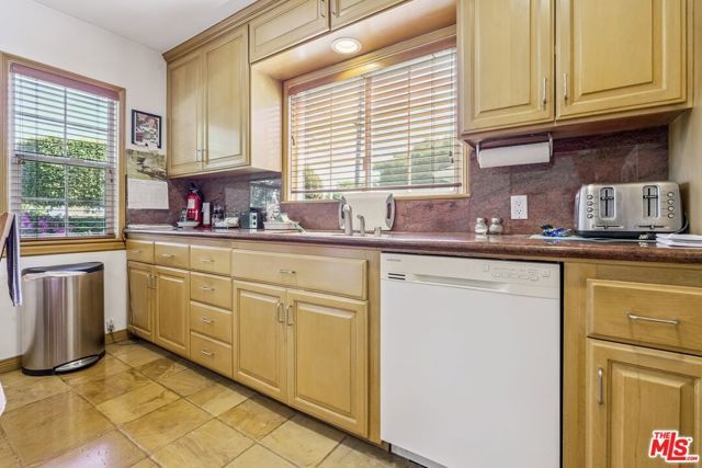 12606 Bonaparte Avenue, Los Angeles, CA 90066