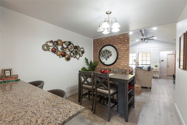 6910 Winding Creek Court, Dallas, TX 75252