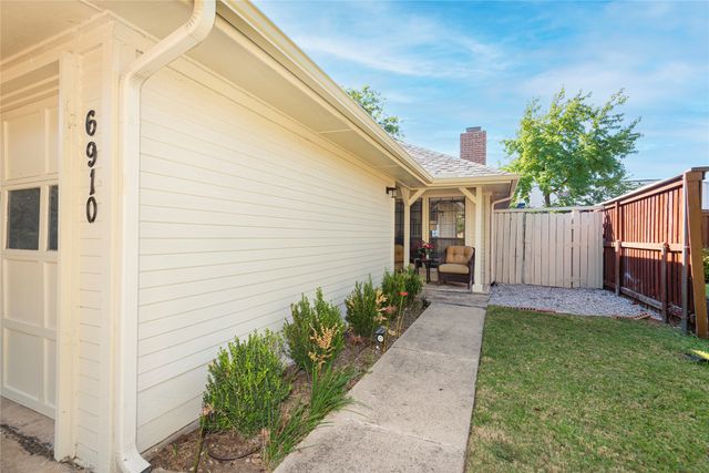 6910 Winding Creek Court, Dallas, TX 75252