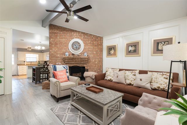 6910 Winding Creek Court, Dallas, TX 75252