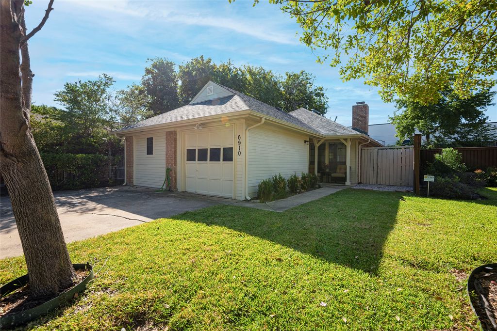 6910 Winding Creek Court, Dallas, TX 75252