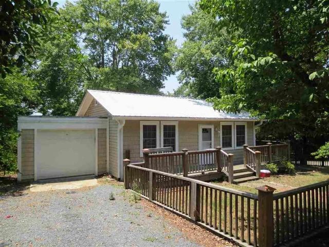 305 Summit Street, Aberdeen, NC 28315