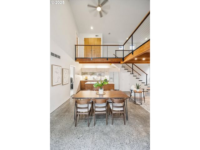 714 Ne 61ST Pl, Portland, OR 97213