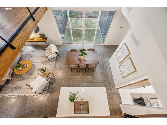 714 Ne 61ST Pl, Portland, OR 97213