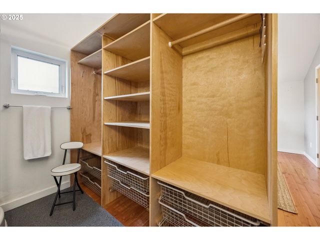 714 Ne 61ST Pl, Portland, OR 97213