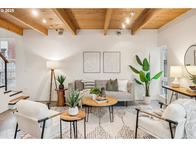 714 Ne 61ST Pl, Portland, OR 97213