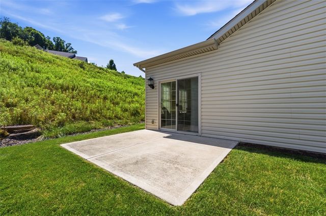 4702 Cooper Ln, Murrysville, PA 15668