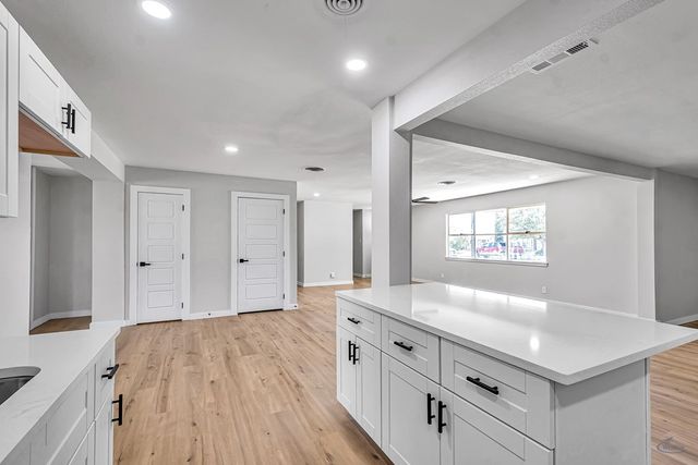 411 E Dengar Ave, Midland, TX 79705