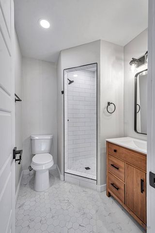 411 E Dengar Ave, Midland, TX 79705