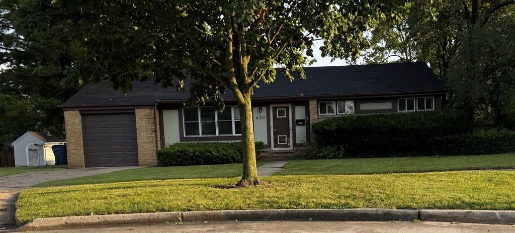 430 N Highview Avenue, Elmhurst, IL 60126