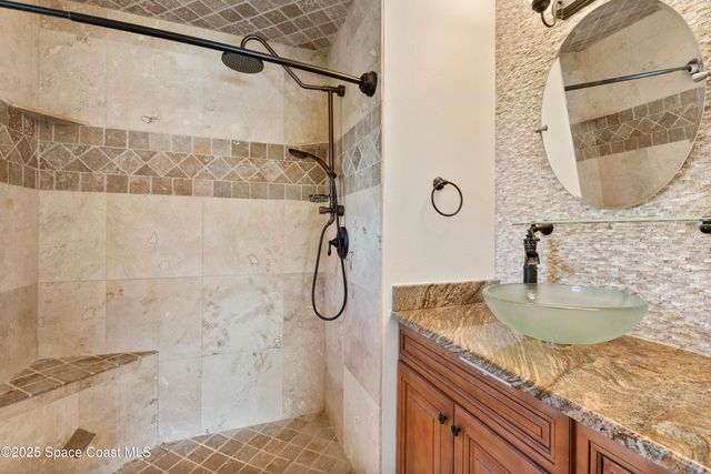 187 Naylor Street NE, Palm Bay, FL 32907