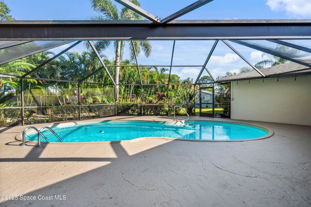 187 Naylor Street NE, Palm Bay, FL 32907