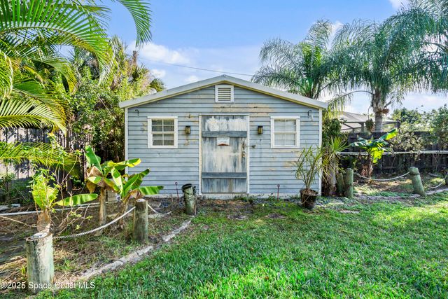 187 Naylor Street NE, Palm Bay, FL 32907