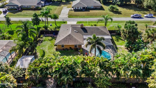 187 Naylor Street NE, Palm Bay, FL 32907