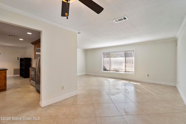 187 Naylor Street NE, Palm Bay, FL 32907